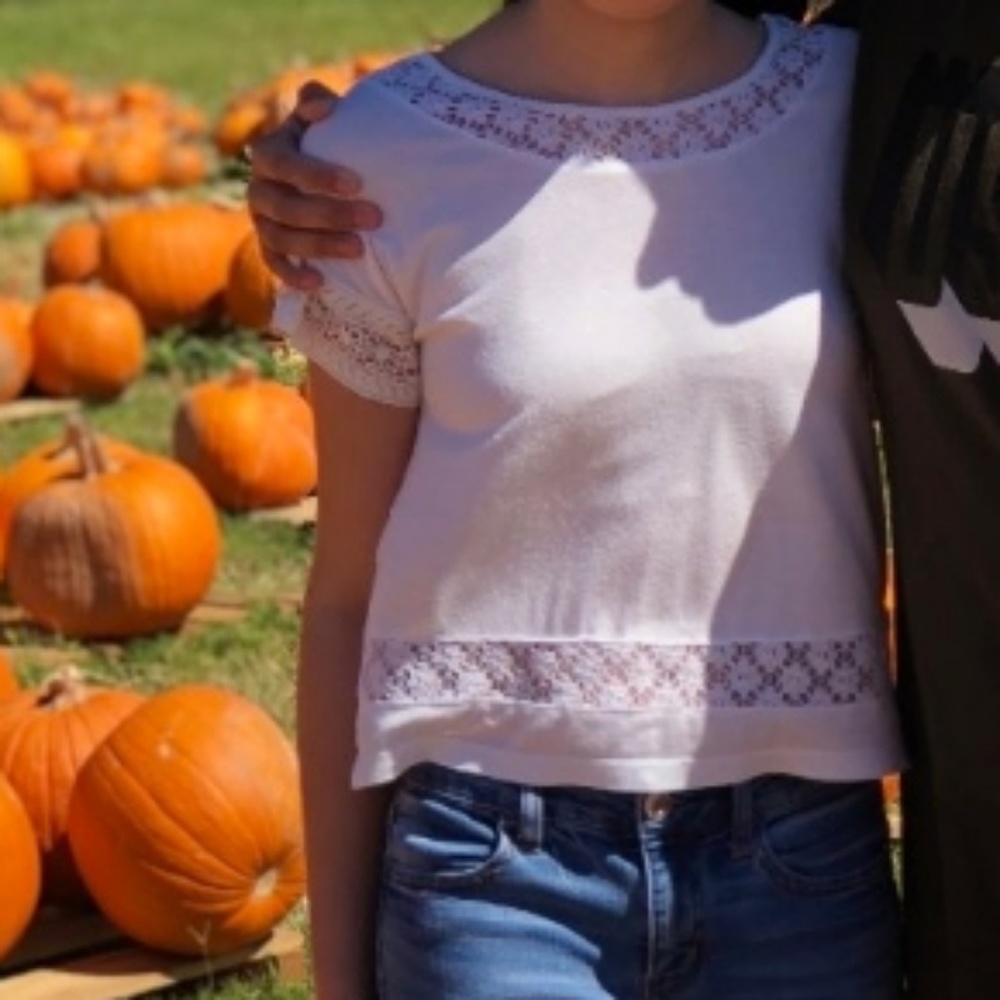 Crop Top - Picture 2 of 8